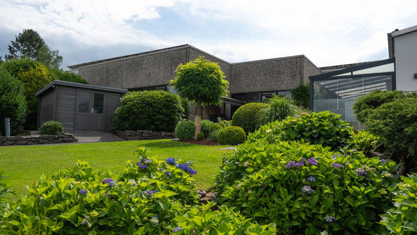 Garten vor dem Julius Berger Firmengelände